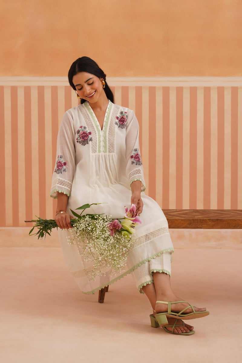 Ivory V-Neck Embroidered Kurta Set with Lace Accents