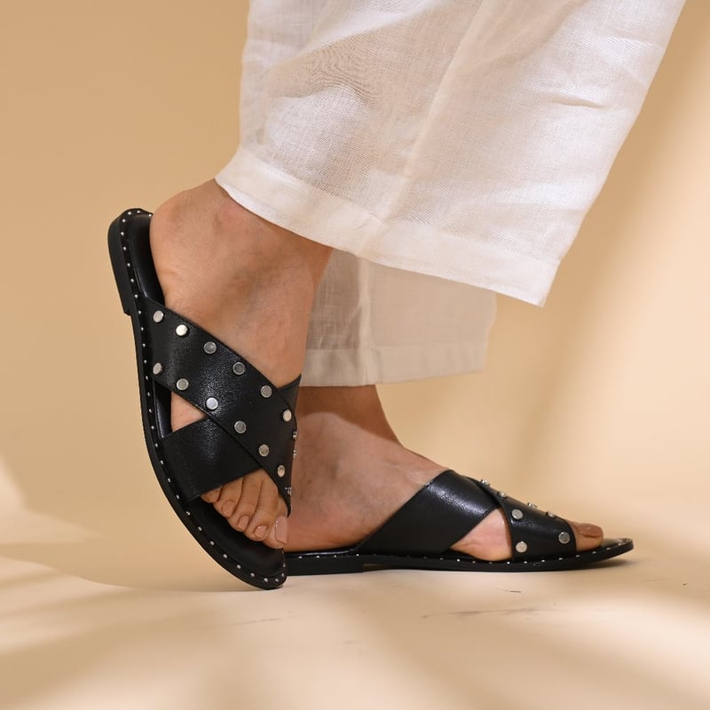 Marlborough Black Rivets