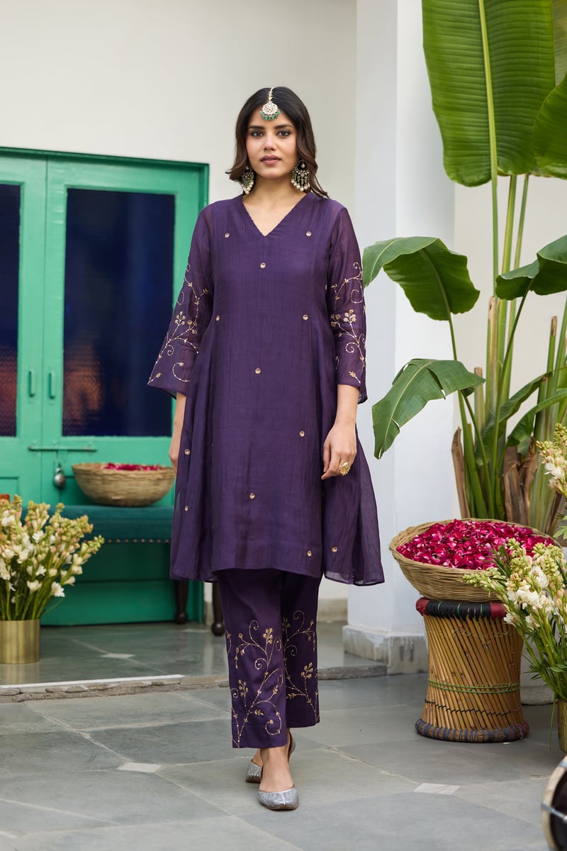Baingain Silk Chanderi Embroidered Kurta Set