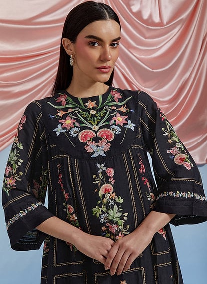 Black Floral Printed A-Line Kurta with 3/4 Sleeves