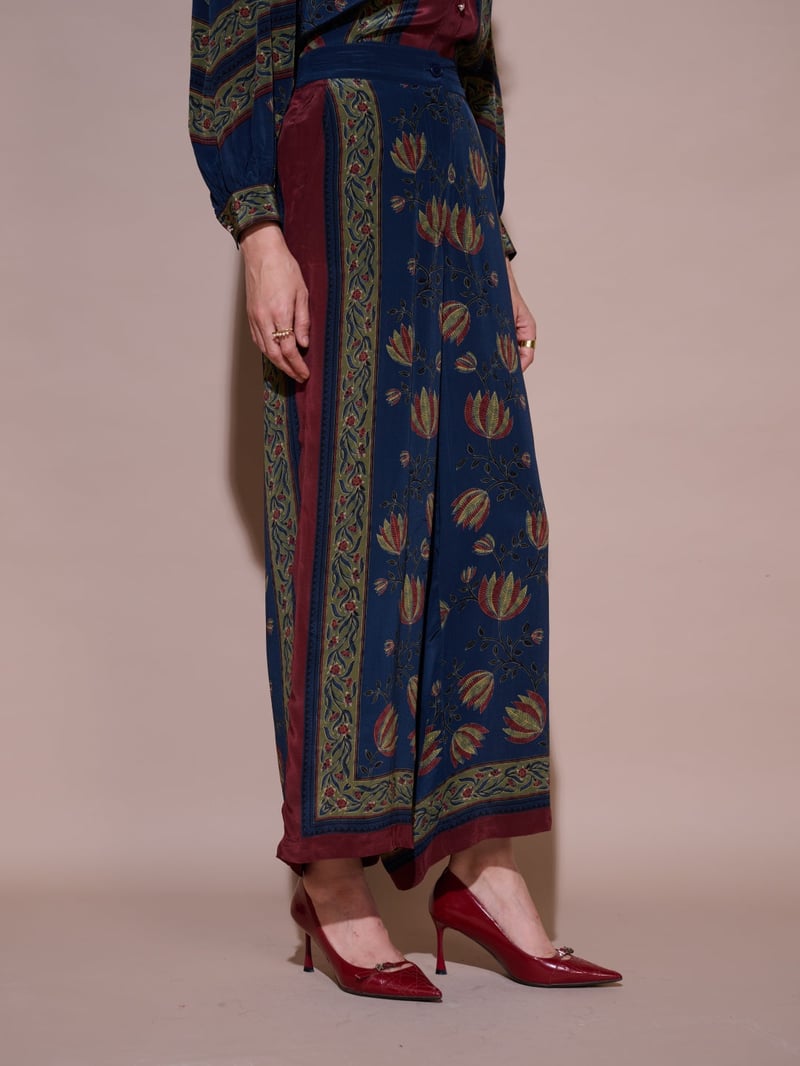 Blue Floral Placement Print Wide-Leg Trousers
