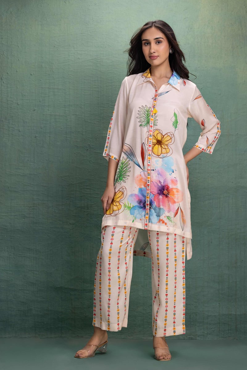 Beige Floral Printed Kurta and Pants Co-ord Set