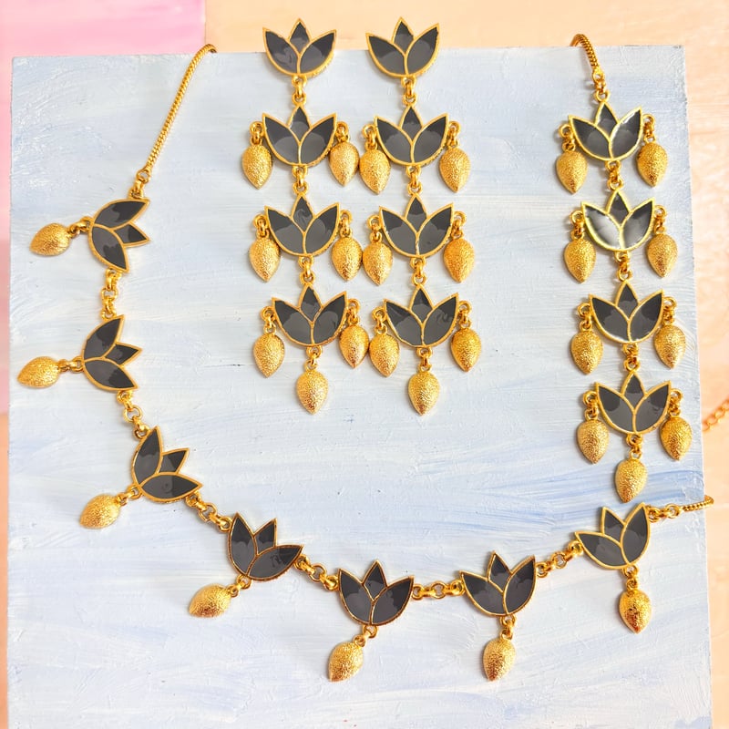 Mystic Lotus Earring Mangtika Set