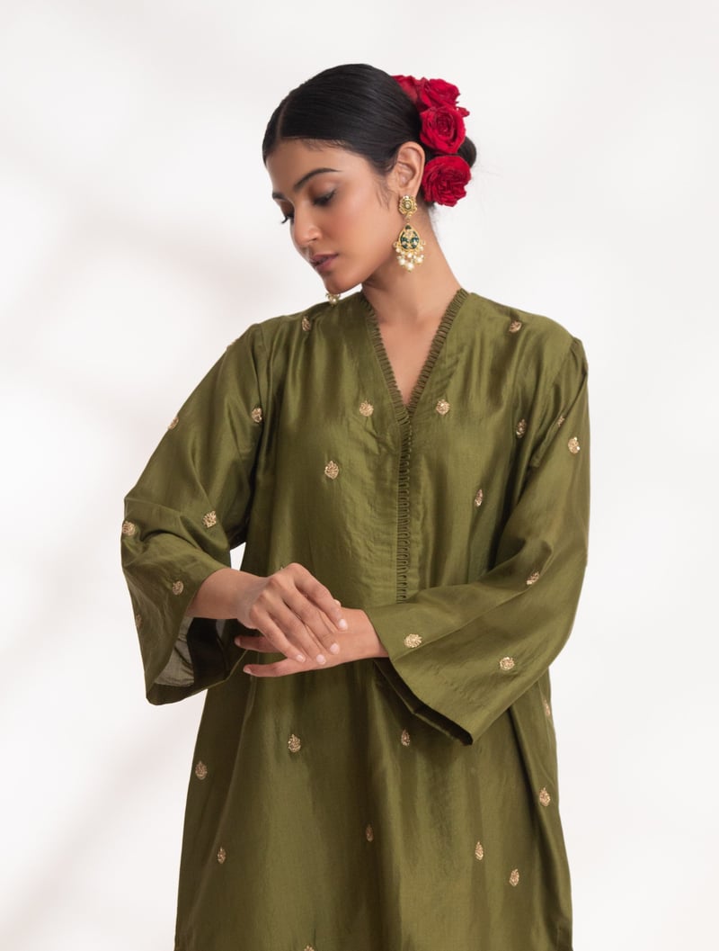 Ojal Pink Kurta Set