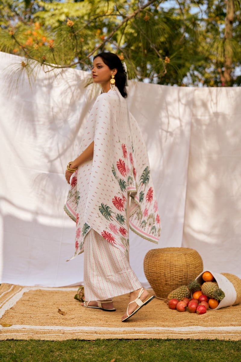 Pleated Printed Kimono Cape in White/Red/Green