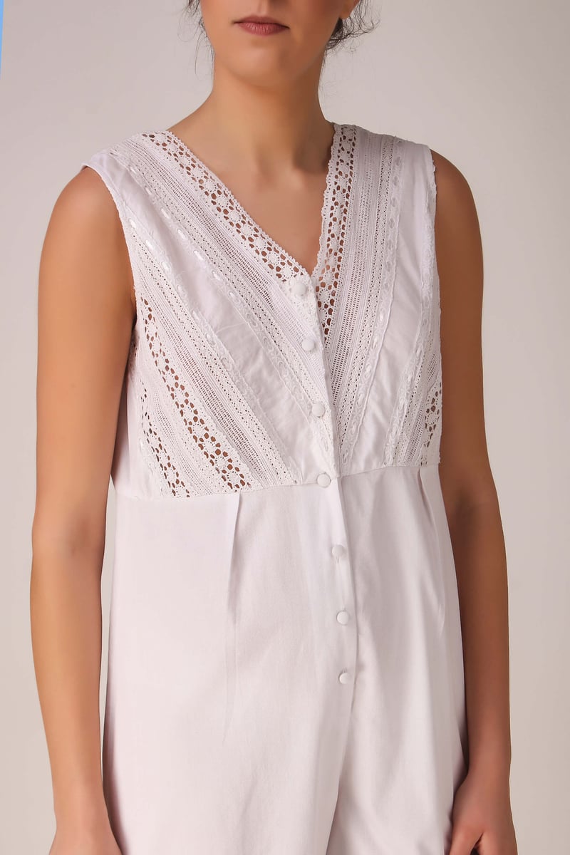 Enola, Romper