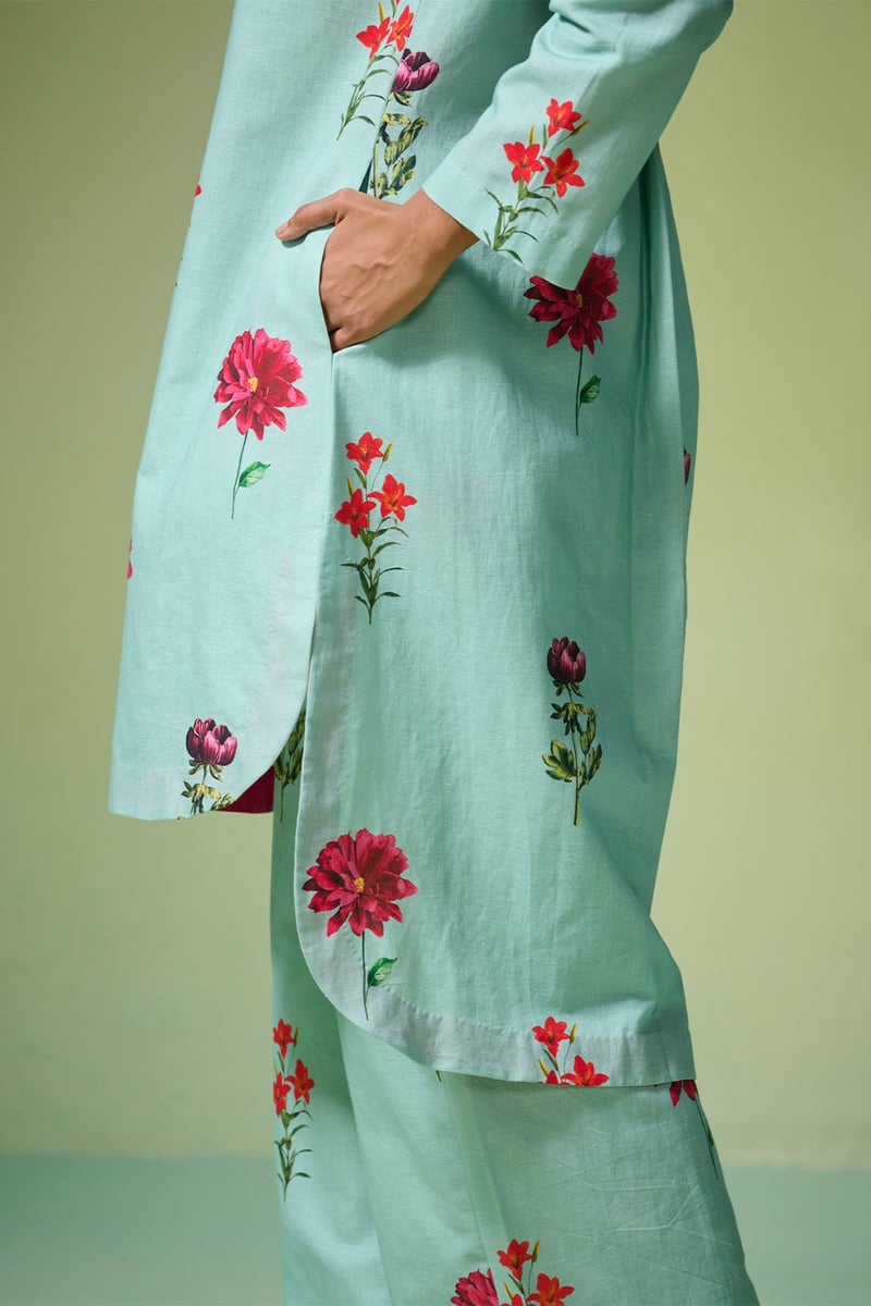 Fresh Blue Floral Linen-Cotton Kurta Set with Pants
