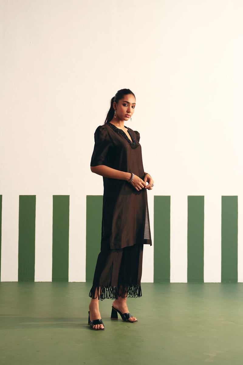 Black Chanderi V-Neck Puff Sleeve Kurta Set