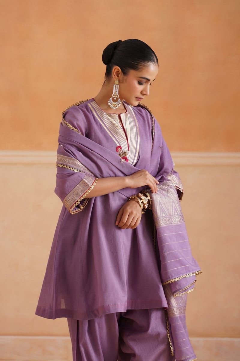 Lavender Chanderi Embroidered 3-Piece Kurta Set