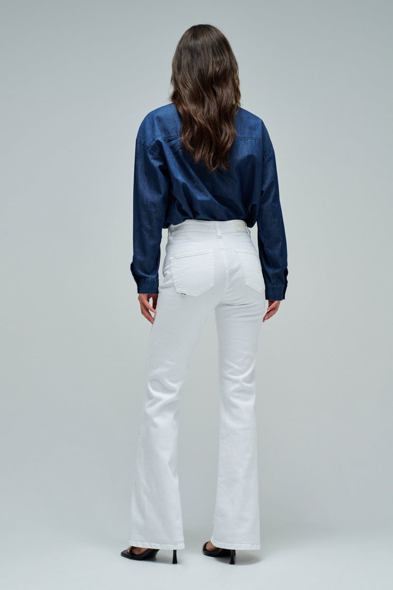 White High-Waist Flare Jeans with Side Hem Opening