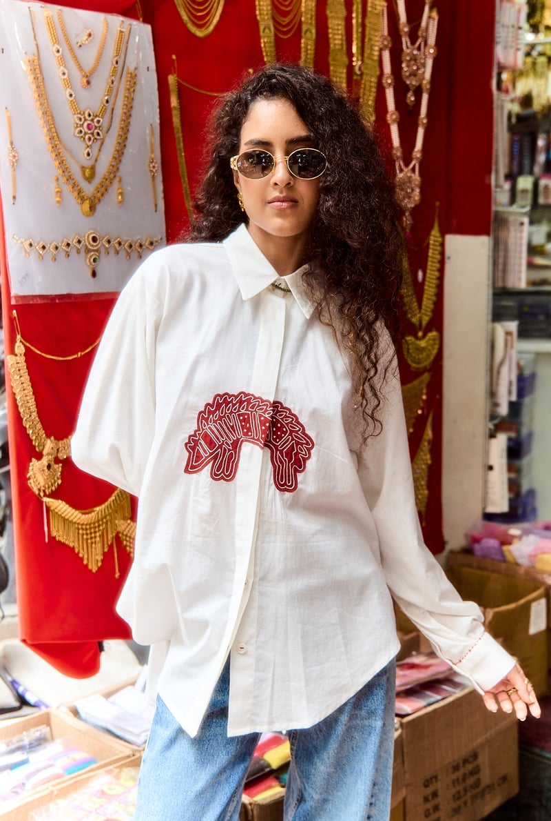 Off-White Longline Button-Down Shirt with Red Motif